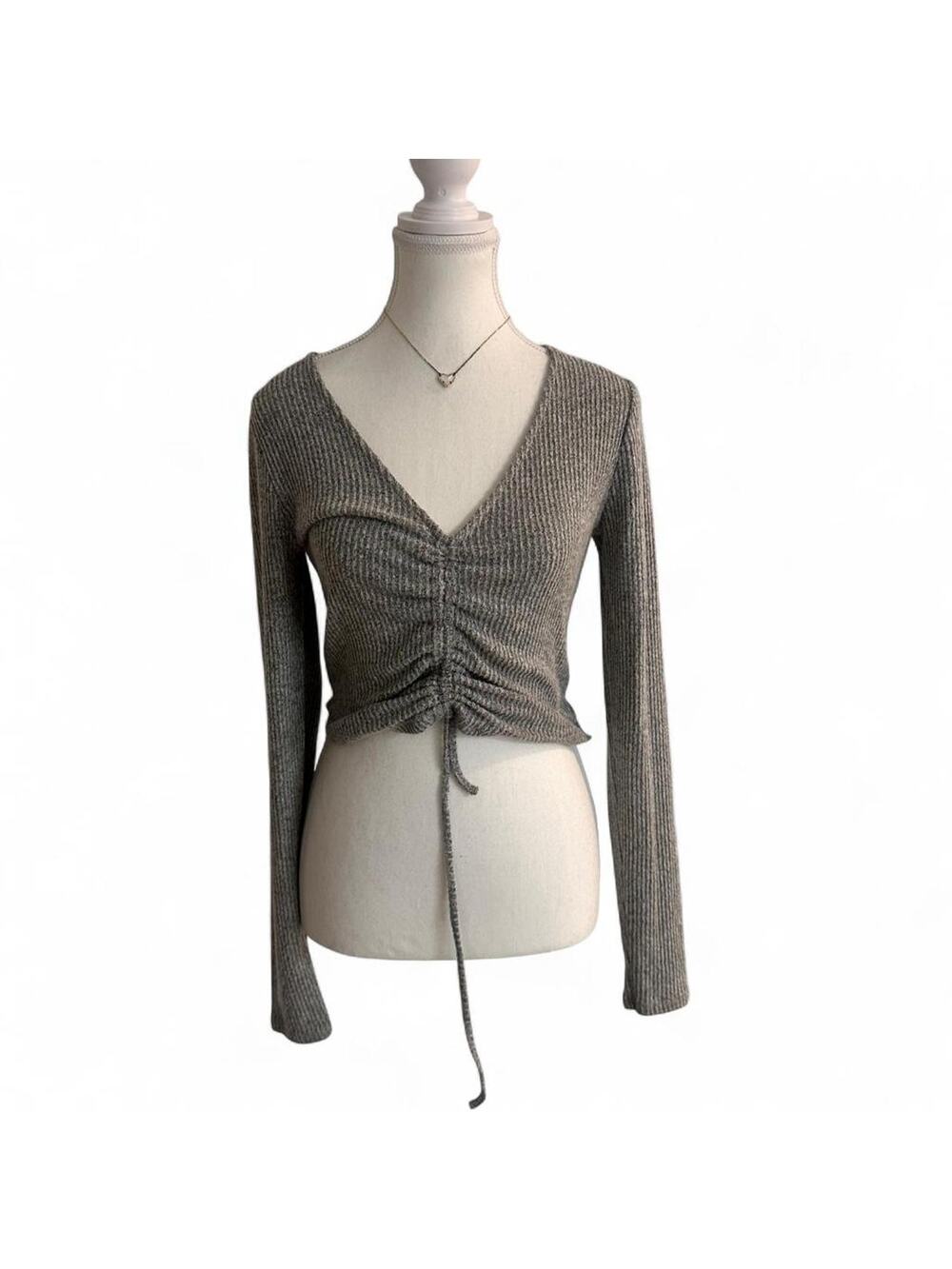 Garage Fitted Casual V Neck Rouched Long sleeve Top Size Small